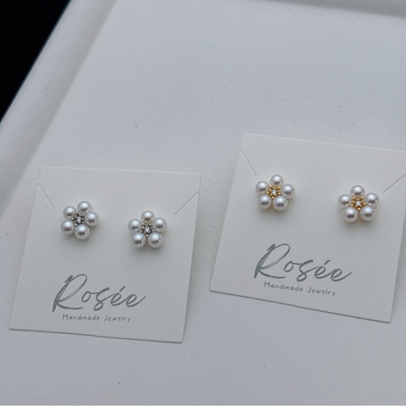 E345 S925 High Quality Freshwater Pearl Flower Studs Earrings - Picture 3 of 6
